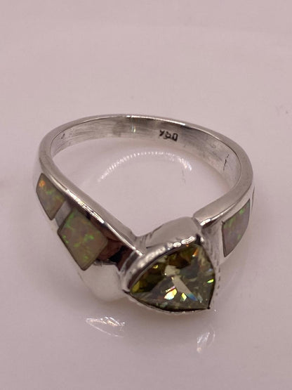 Anillo Elegante Curvo de Plata 950 con Ópalo de Fuego y Zirconia