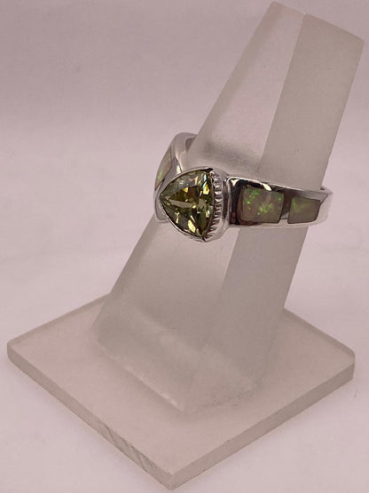 Anillo Elegante Curvo de Plata 950 con Ópalo de Fuego y Zirconia, vista superior