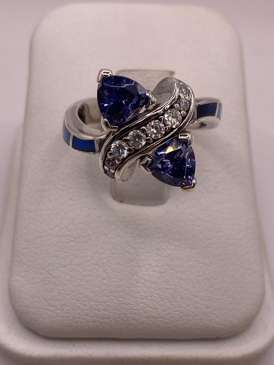 Anillo Elegante de Plata 925 con Ópalo de Fuego y Zirconia, vista lateral