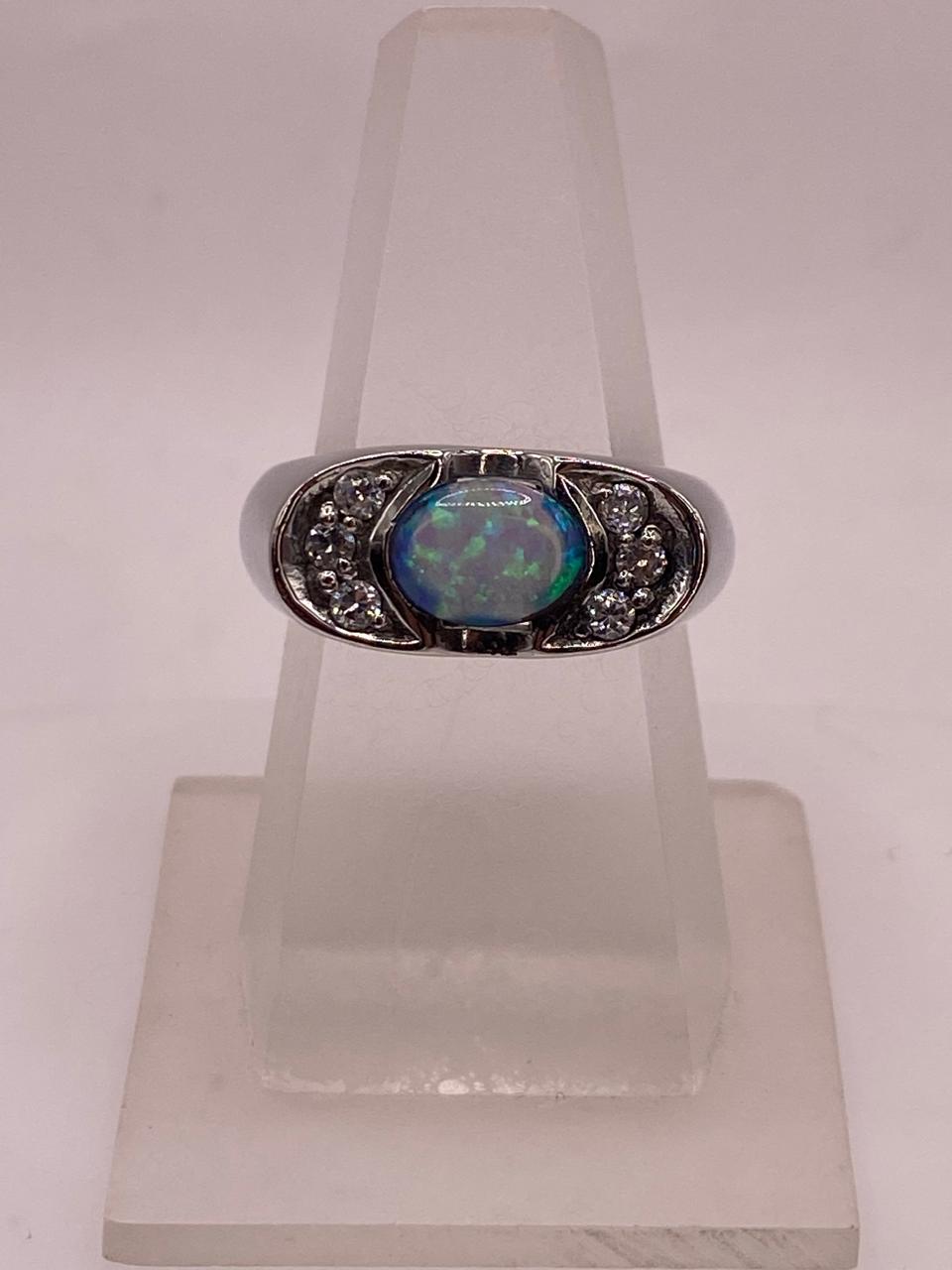 Anillo Elegante de Plata 925 con Ópalo de Fuego y Zirconia, vista superior