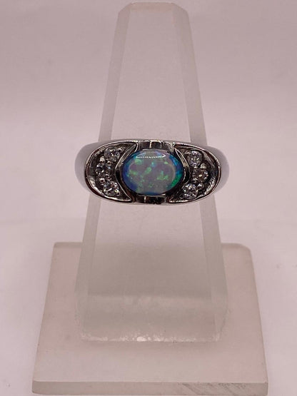 Anillo Elegante de Plata 925 con Ópalo de Fuego y Zirconia, vista superior