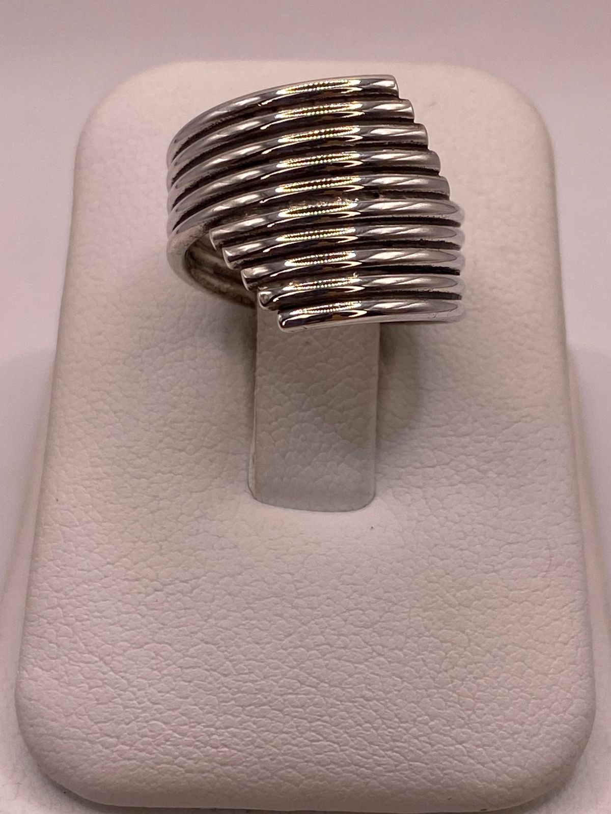 Anillo Envolvente de Barras Lisas en Plata .925, vista superior