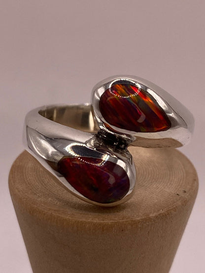 Anillo Envolvente con Ópalo de Fuego Multicolor en Plata .950, vista lateral