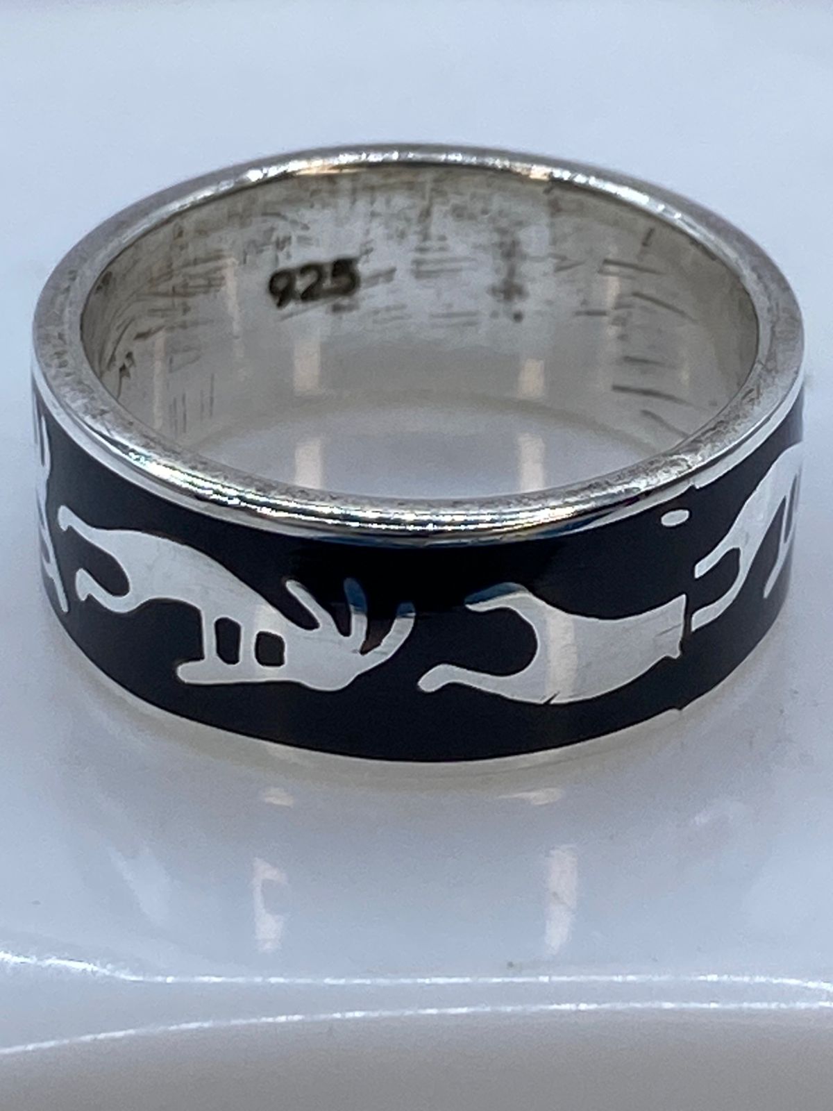 Anillo Escena Ancestral de Plata .925 con Obsidiana Negra, sello de autenticidad Plata Ley .925
