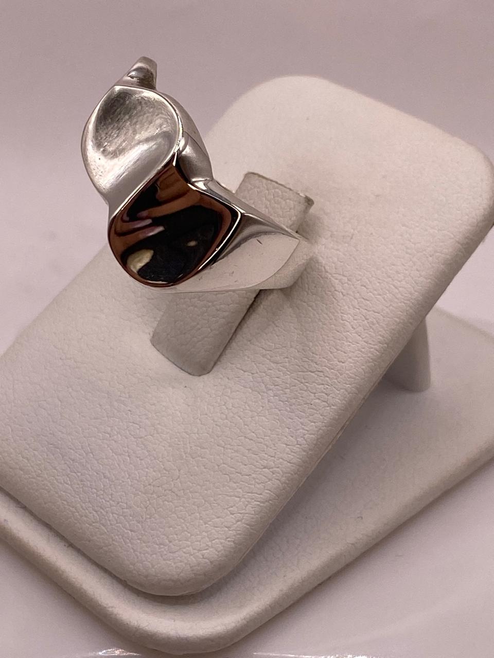 Anillo Escultural Orgánico en Plata .925, vista lateral