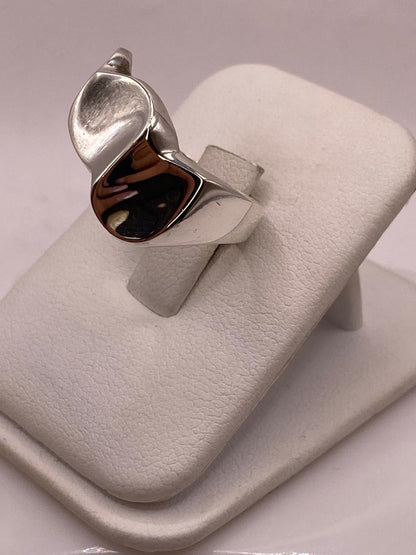 Anillo Escultural Orgánico en Plata .925, vista lateral