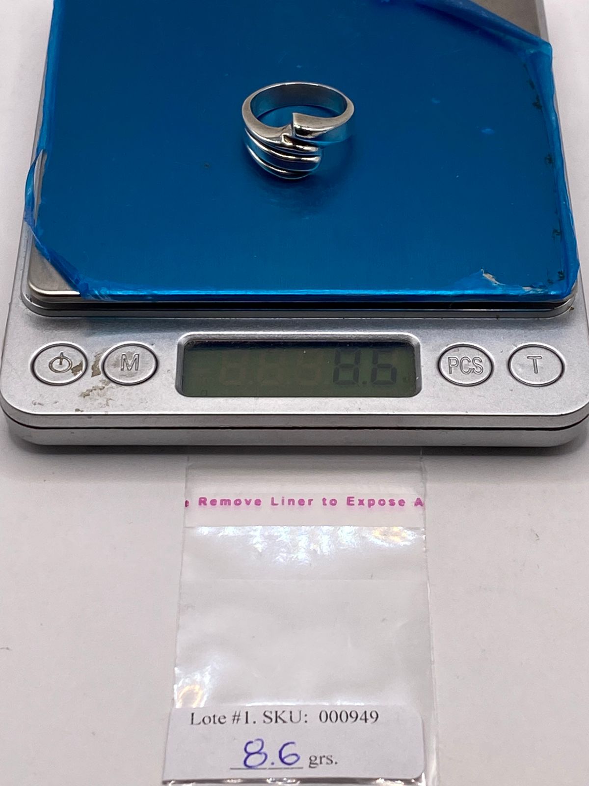 Anillo Escultural de Plata Ley .925, peso en gramos (báscula)
