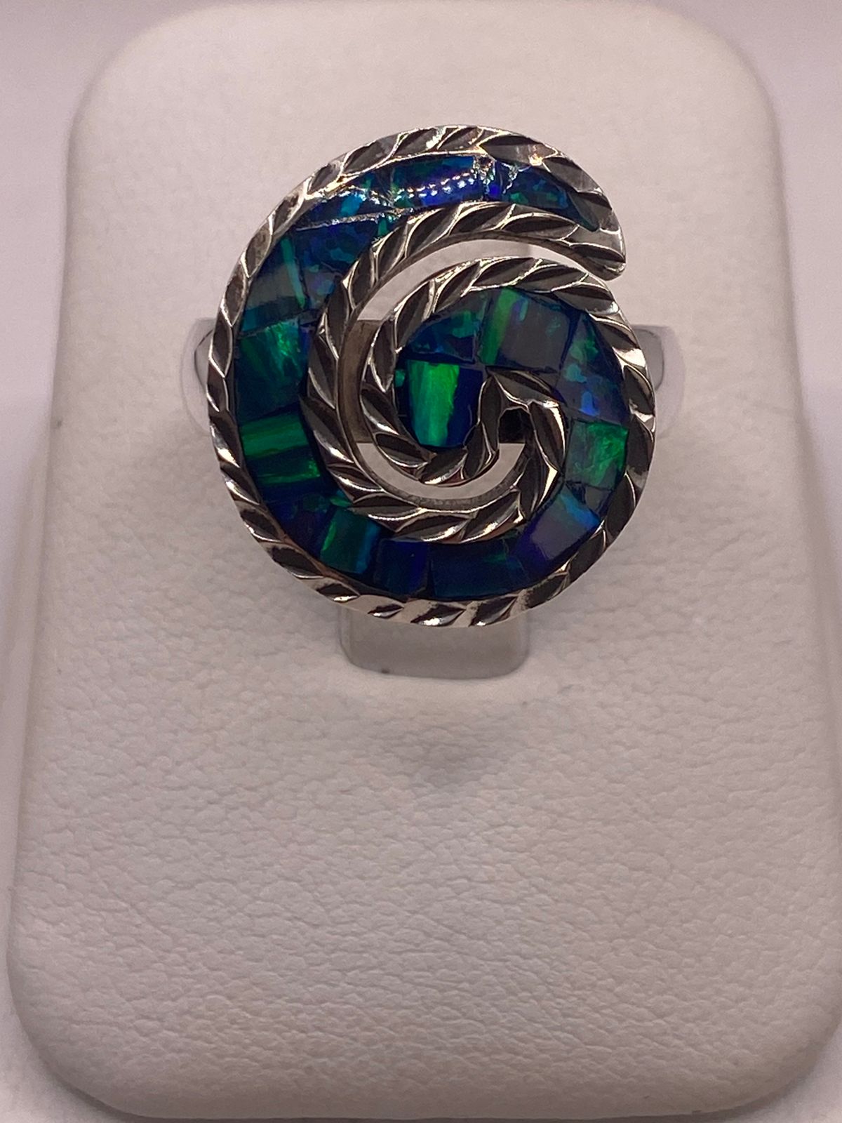 Anillo Espiral de Plata 925 con Ópalo de Fuego, vista lateral