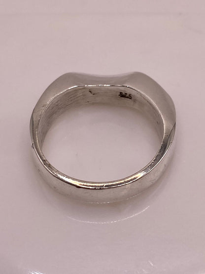 Anillo Estructural Martillado de Plata Ley .925, sello de autenticidad Plata Ley .925
