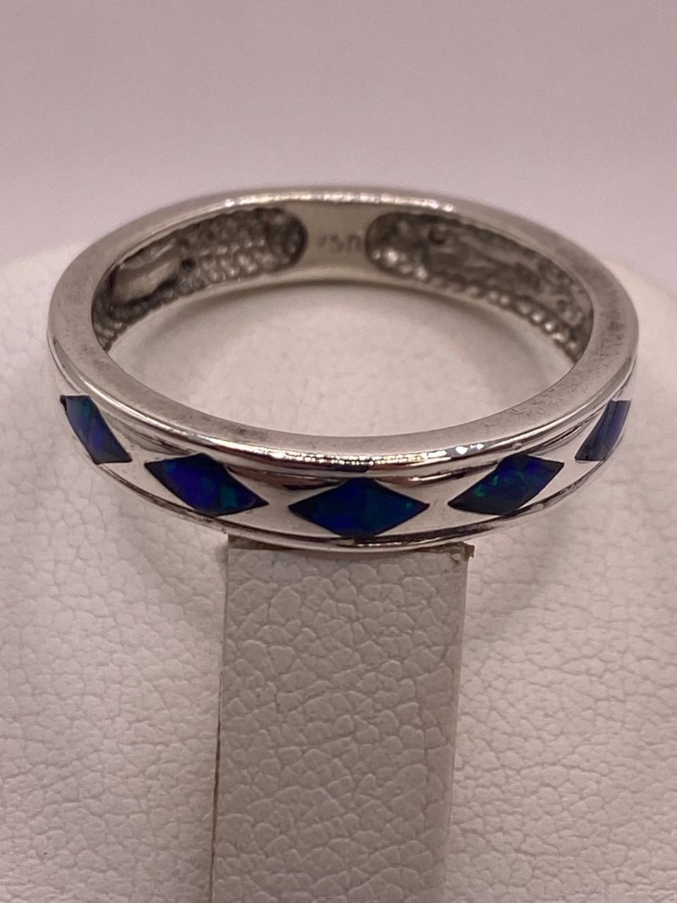 Anillo con Figuras de Rombo Plata 950 con Ópalo de Fuego, vista superior