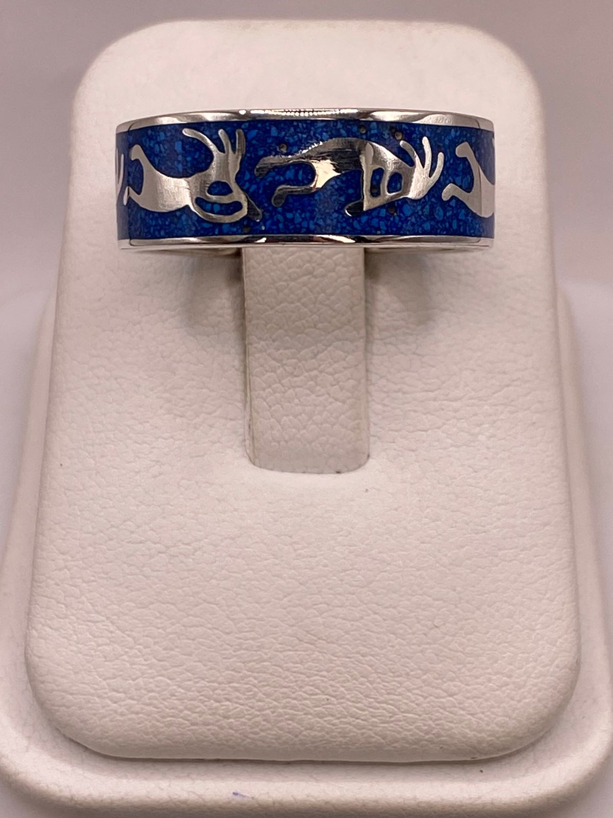 Anillo Figuras Zoomorfas con Piedra Azul Incrustada de Plata .925, vista lateral