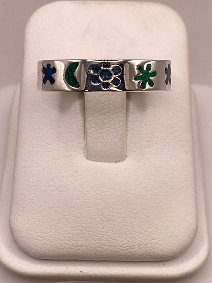 Anillo Floral y Lunar de Plata .925 con Incrustaciones, vista lateral