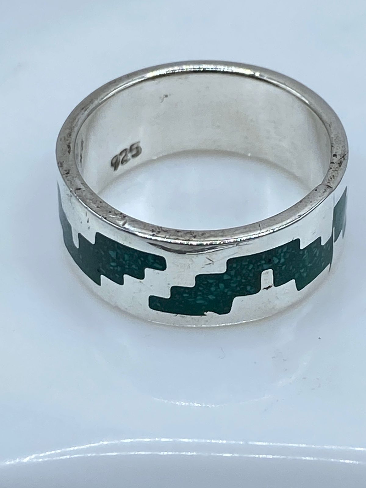 Anillo Forma de Pirámide en Plata .925 con Ónix, sello de autenticidad Plata Ley .925