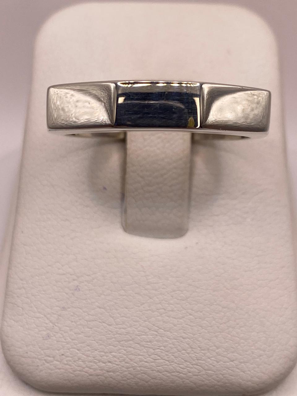 Anillo Geométrico Minimalista en Plata .925, vista frontal