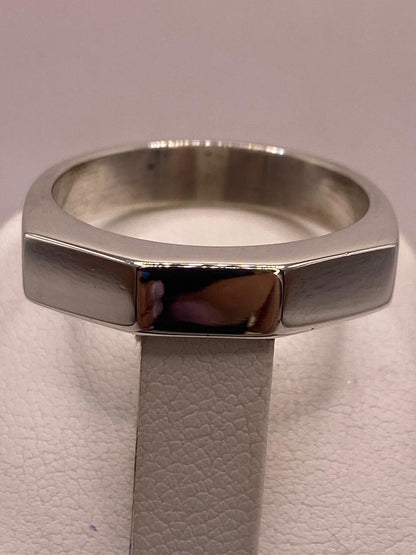 Anillo Geométrico Minimalista en Plata .925, sello de autenticidad Plata Ley .925