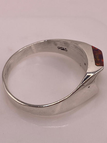 Anillo Geométrico con Ópalo de Fuego en Plata .925, sello de autenticidad Plata Ley .925
