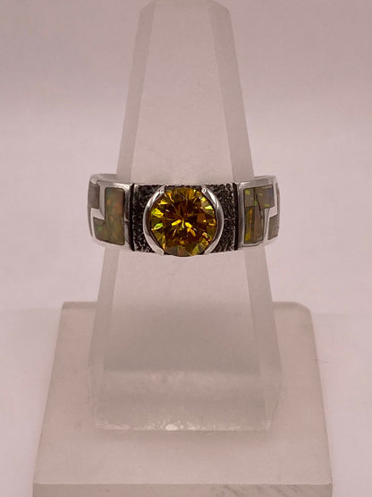 Anillo Geométrico con Ópalo de Fuego y Zirconia Amarilla en Plata .950 — ángulo diagonal
