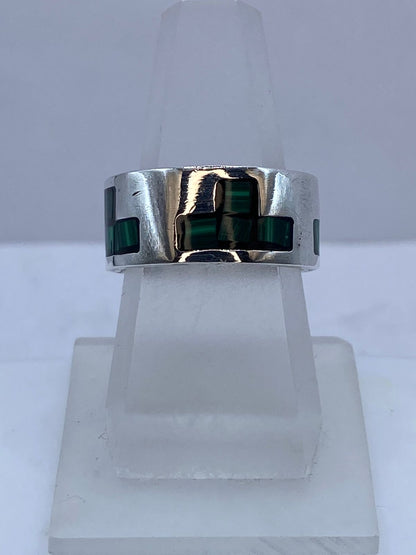 Anillo Geométrico de Plata .925 con Malaquita — vista lateral