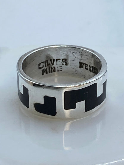 Anillo Geométrico de Plata .925 con Obsidiana Negra, sello de autenticidad Plata Ley .925