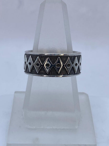 Anillo Geométrico Tribal en Plata .925, vista lateral