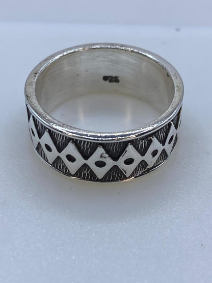 Anillo Geométrico Tribal en Plata .925, sello de autenticidad Plata Ley .925