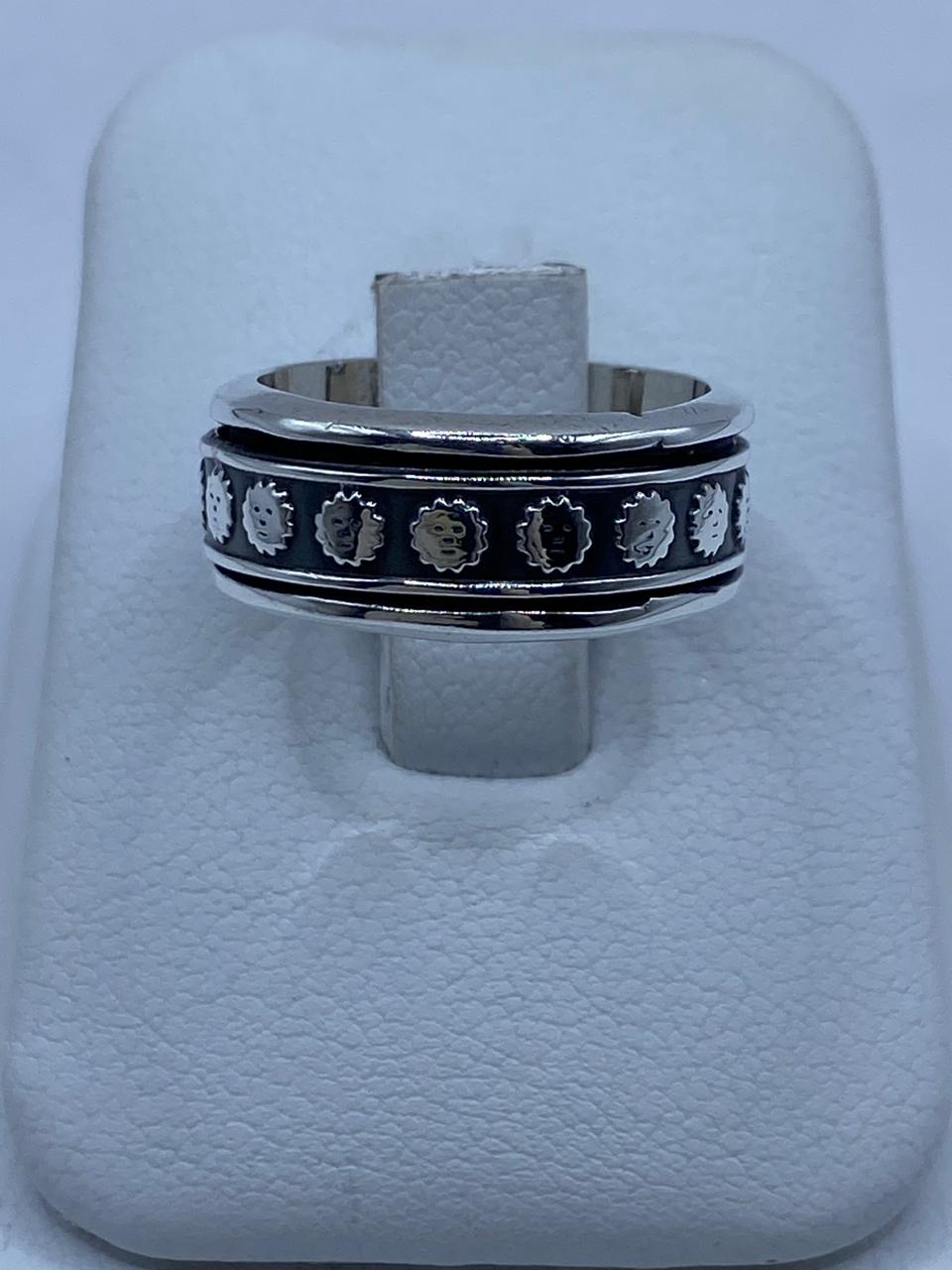 Anillo Giratorio de Plata 925 con Caritas de Sol, vista lateral