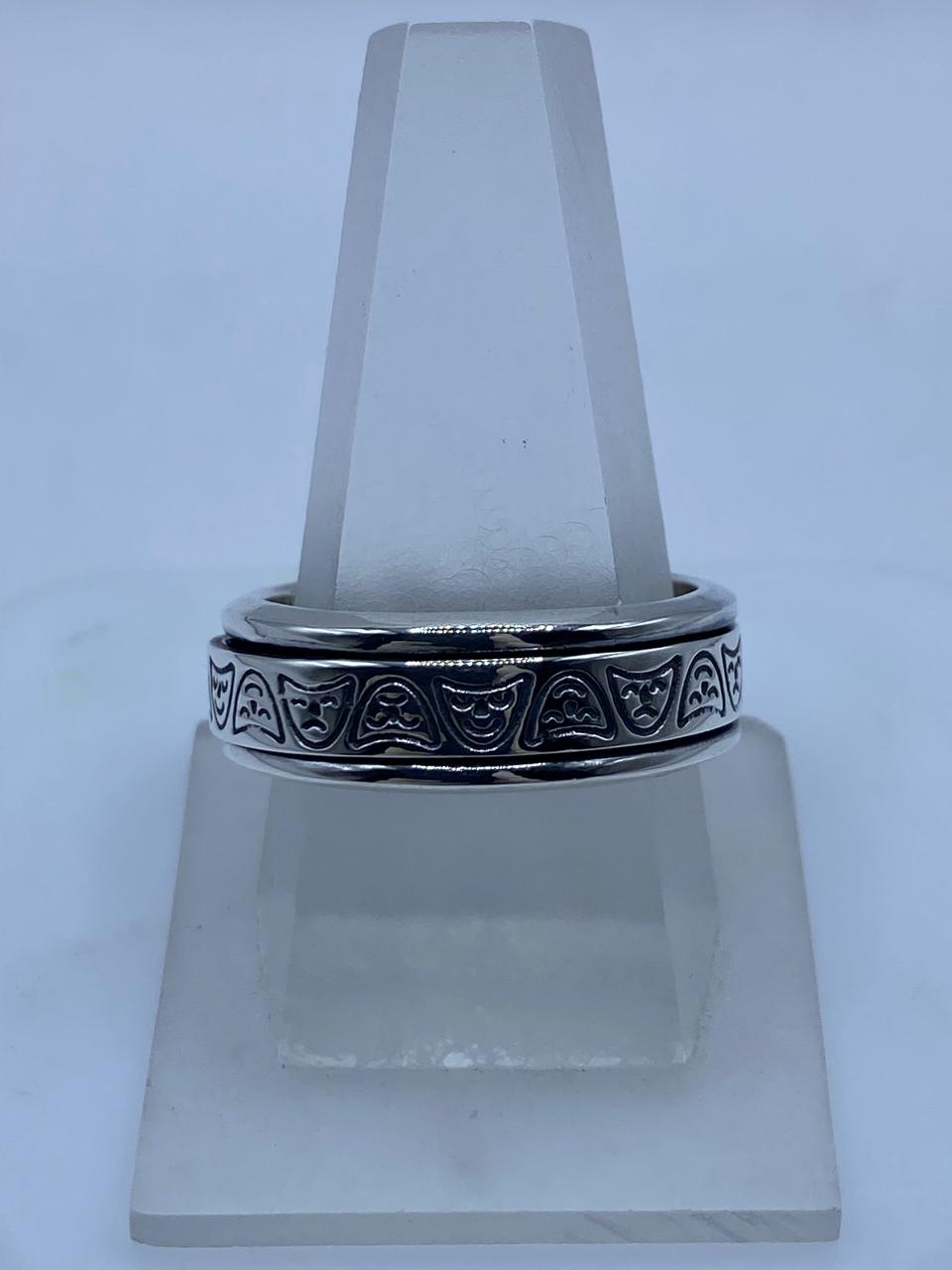 Anillo Giratorio de Plata 925 con Máscaras Teatrales, vista lateral