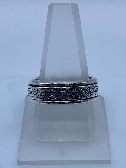 Anillo Giratorio de Plata 925 con Máscaras Teatrales, vista lateral