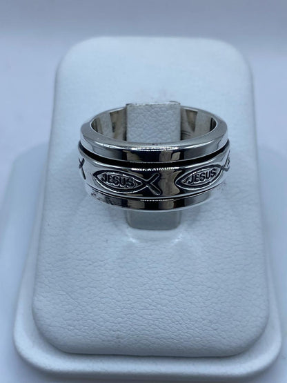 Anillo Giratorio de Plata 925 con Símbolo Ichthys y Nombre Jesús, vista frontal