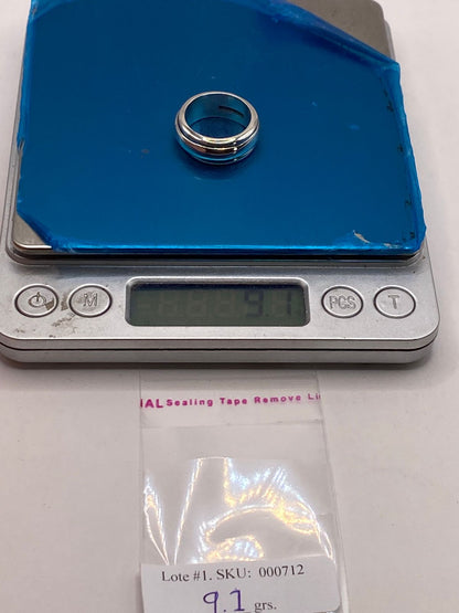 Anillo Giratorio Artesanal en Plata con Acabado Espejo, peso en gramos (báscula)