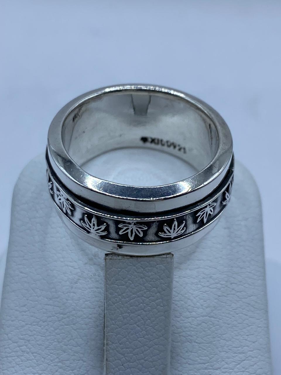 Anillo Giratorio Hoja de Maple en Plata 925, sello de autenticidad Plata Ley .925