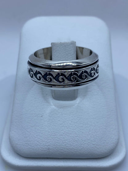 Anillo Giratorio de Plata 925 con Diseño de Olas Clásicas , vista frontal