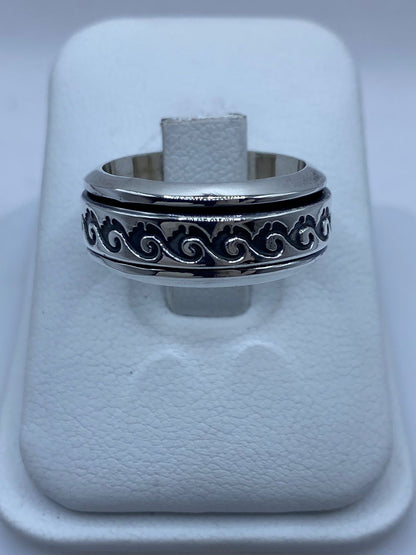 Anillo Giratorio de Plata 925 con Diseño de Olas Clásicas , vista lateral