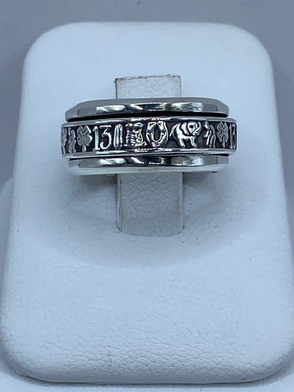 Anillo Giratorio de Plata Esterlina 925 con Símbolos de la Suerte — vista lateral