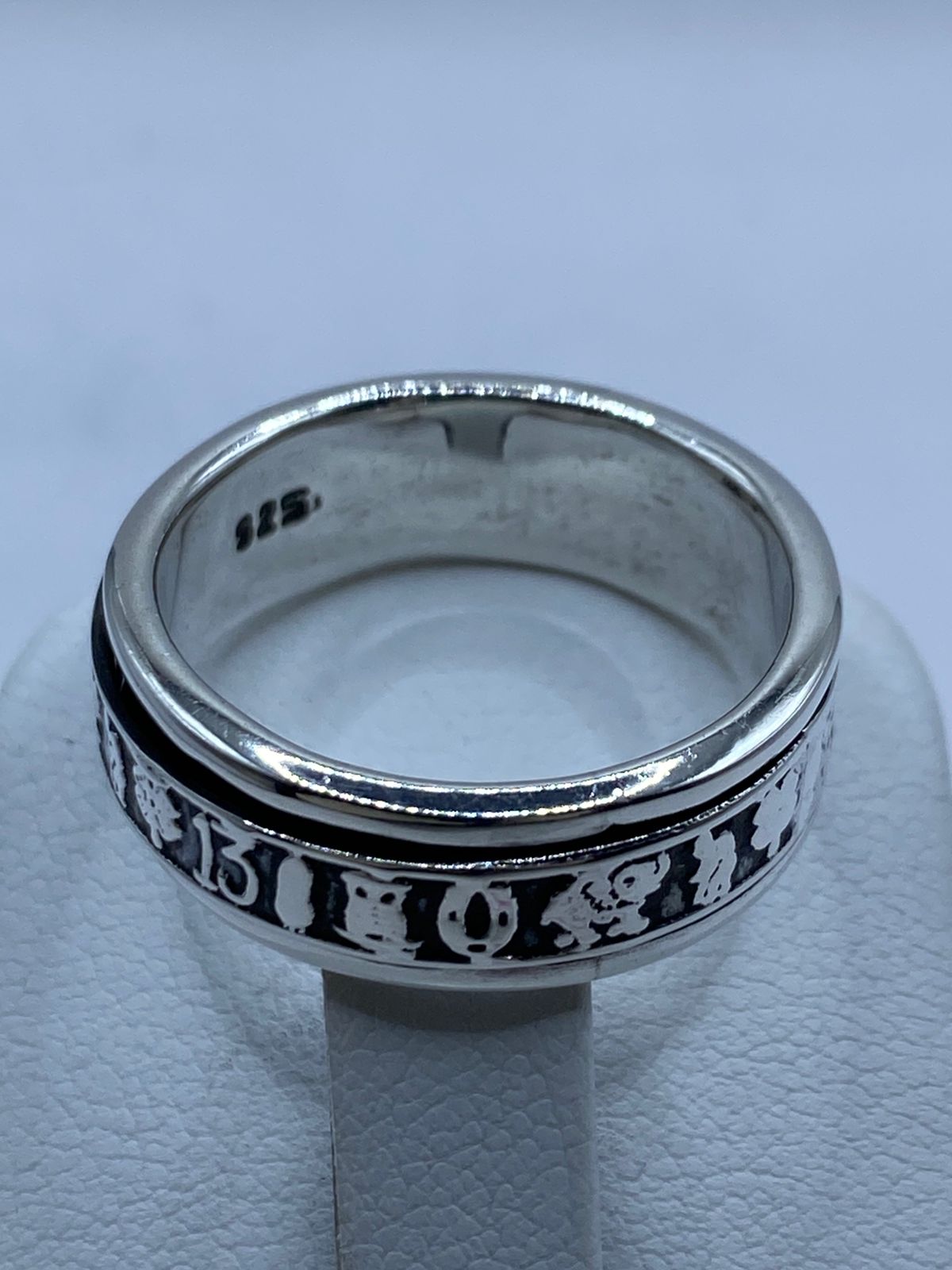 Anillo Giratorio de Plata 925 con Símbolos de la Suerte