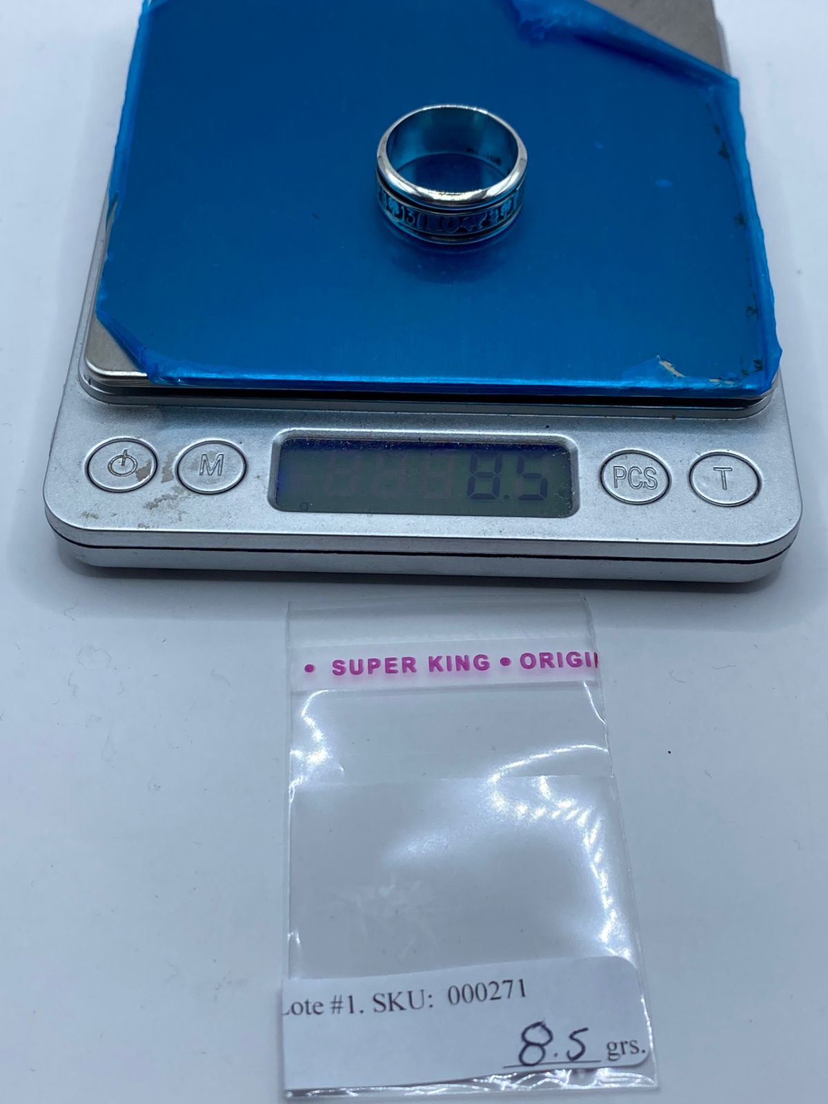 Anillo Giratorio de Plata 925 con Símbolos de la Suerte, peso en gramos (báscula)