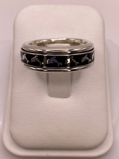 Anillo Giratorio de Plata .925 con Delfines y Obsidiana, vista lateral
