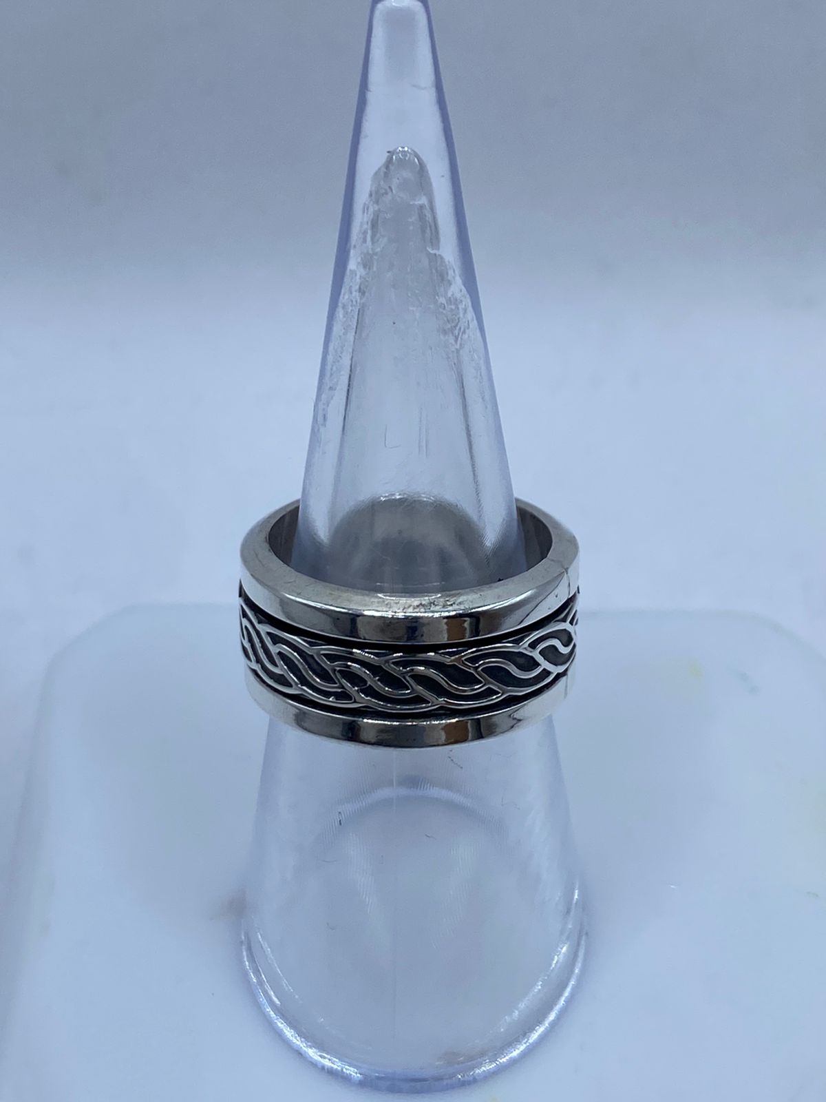 Anillo Giratorio de Plata 925 con Diseño de Cadena Entrelazada — vista lateral