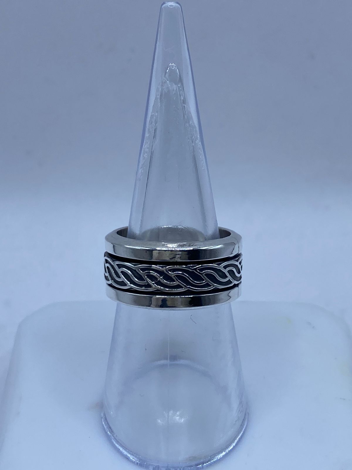 Anillo Giratorio de Plata 925 con Diseño de Cadena Entrelazada, vista frontal