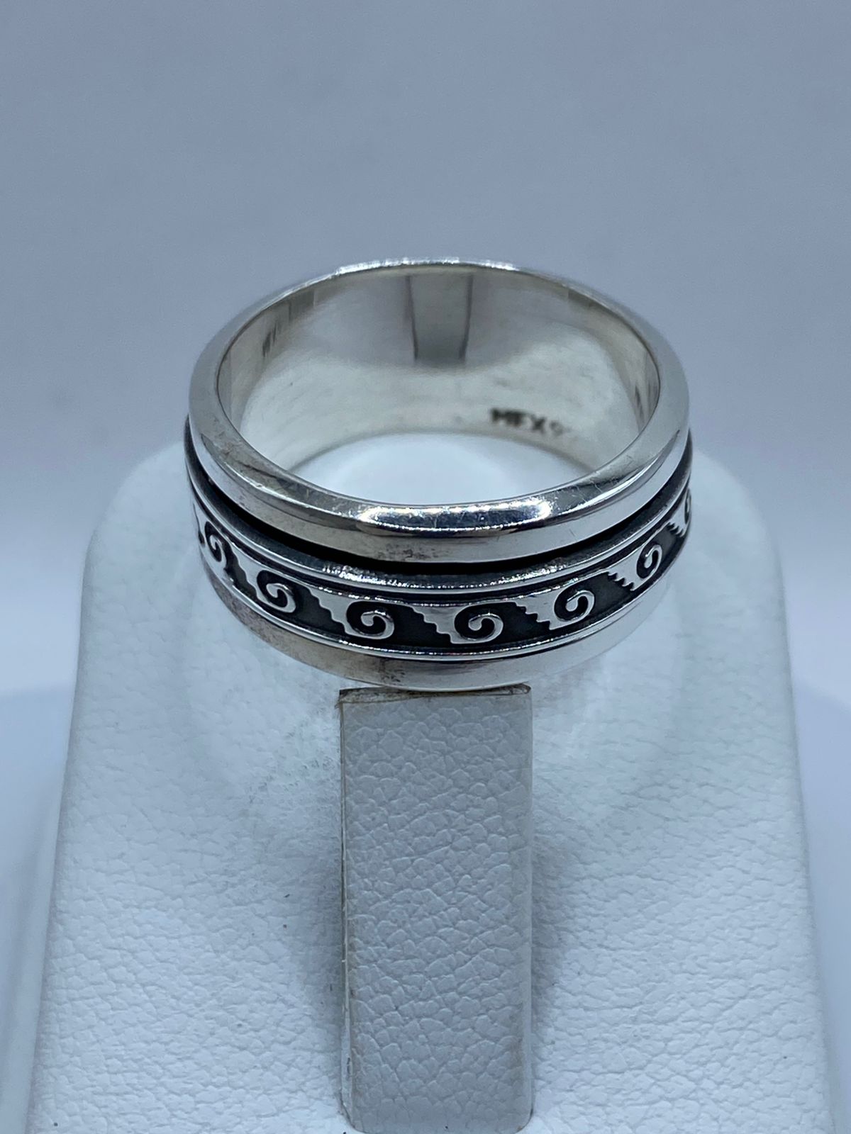 Anillo Giratorio de Plata 925 con Diseño de Espirales, sello de autenticidad Plata Ley .925