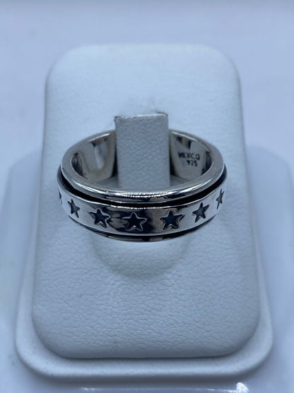 Anillo Giratorio de Plata 925 con Diseño de Estrellas, vista lateral