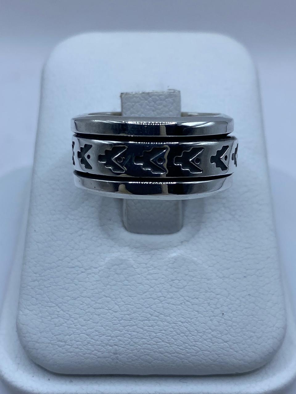 Anillo Giratorio de Plata 925 con Diseño de Flechas