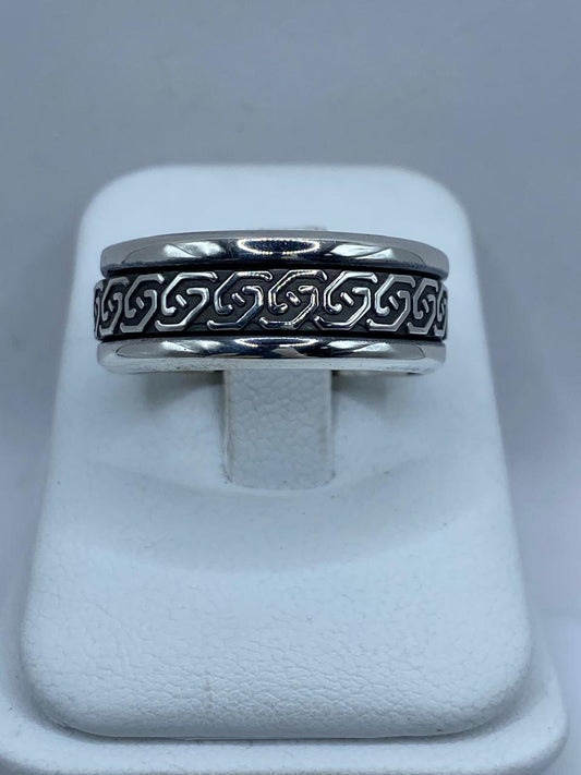 Anillo Giratorio de Plata 925 con Diseño Geométrico Clásico — vista lateral