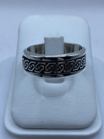 Anillo Giratorio de Plata 925 con Diseño Geométrico Clásico, vista lateral