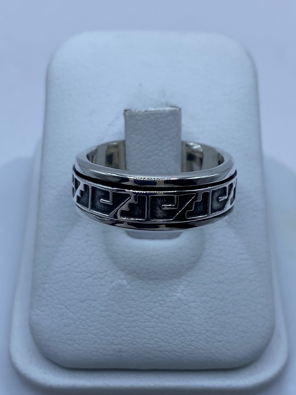 Anillo Giratorio de Plata 925 con Diseño Geométrico Moderno – Estilo Urbano Elegante