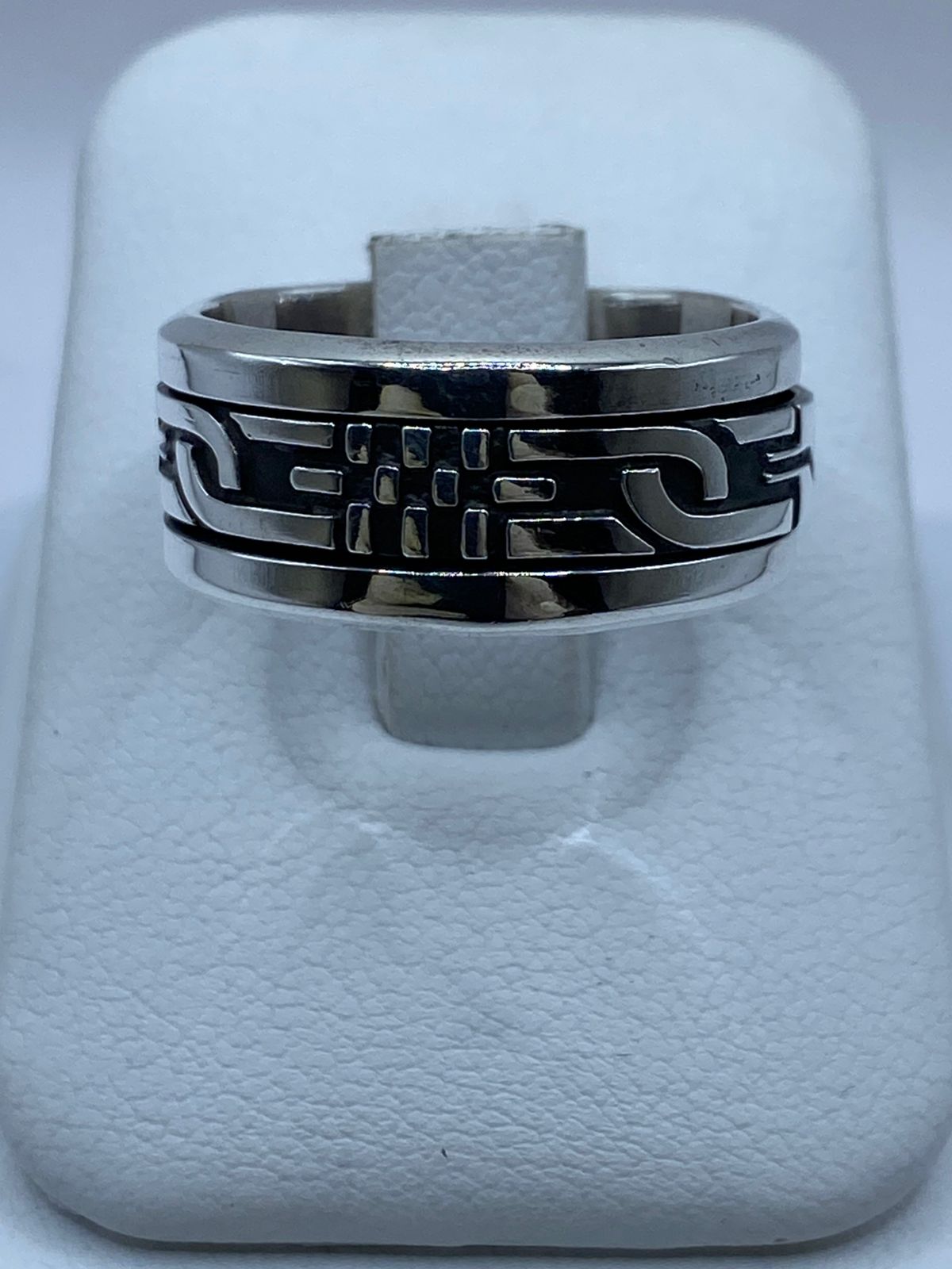 Anillo Giratorio de Plata 925 con Diseño Geométrico Moderno — vista lateral