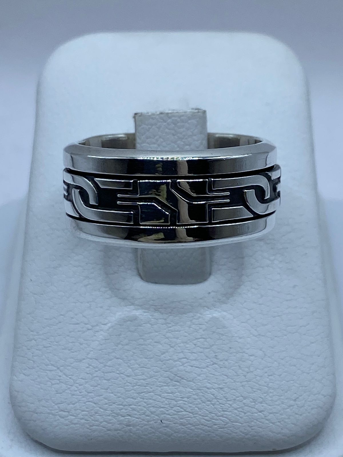 Anillo Giratorio de Plata 925 con Diseño Geométrico Moderno, vista frontal