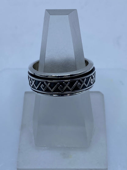 Anillo Giratorio de Plata 925 con Diseño Geométrico en Zigzag — vista lateral