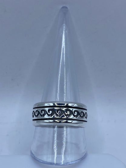 Anillo Giratorio de Plata 925 con Diseño de Olas, vista lateral