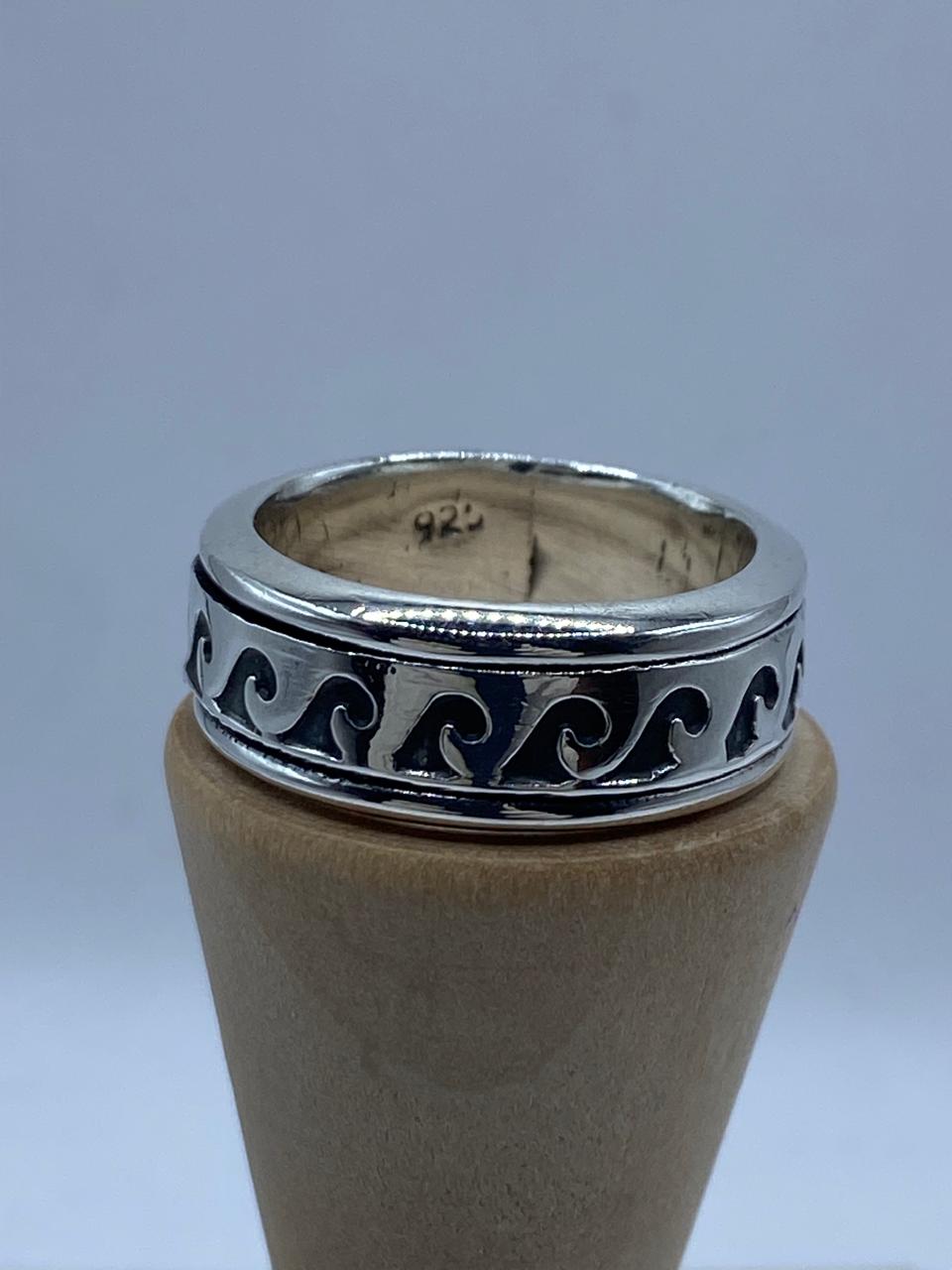 Anillo Giratorio de Plata 925 con Diseño de Olas, sello de autenticidad Plata Ley .925